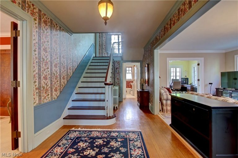 17313 Riverway Drive, Lakewood, OH - Photo 6