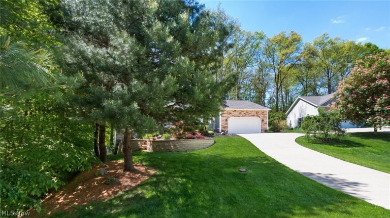 5180 Pine Valley Drive, Zanesville, OH - Photo 8