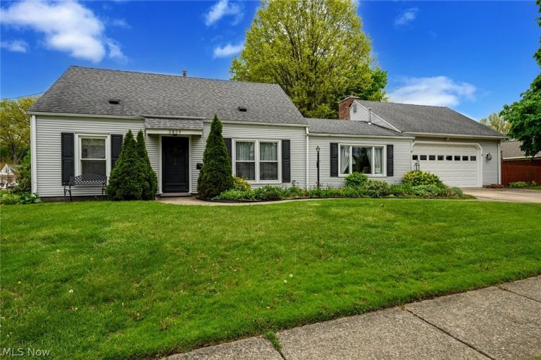 2839 Elmwood Street, Cuyahoga Falls, OH - Photo 2