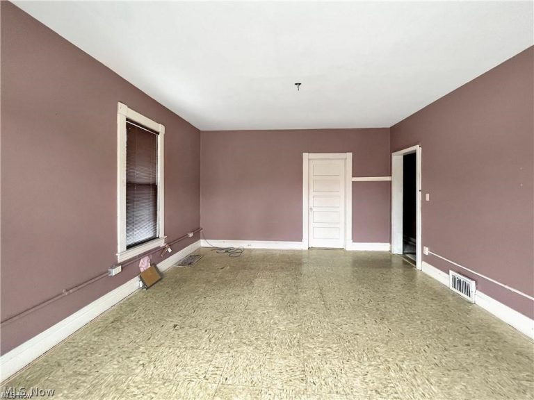 830 Main St, Follansbee, WV - Photo 4