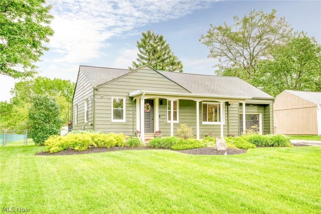 21376 Boston Road, Strongsville, OH