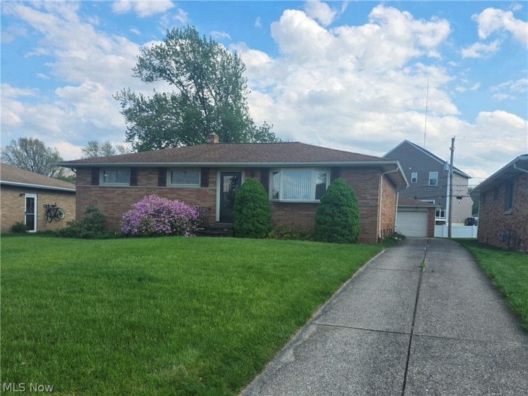 1423 Roanoke Drive, Parma, OH, 44134