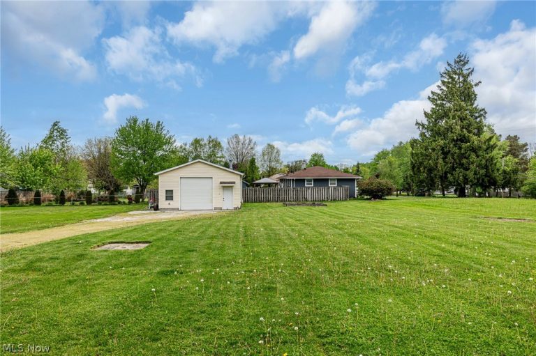 3957 Grafton Road, Brunswick, OH - Photo 2