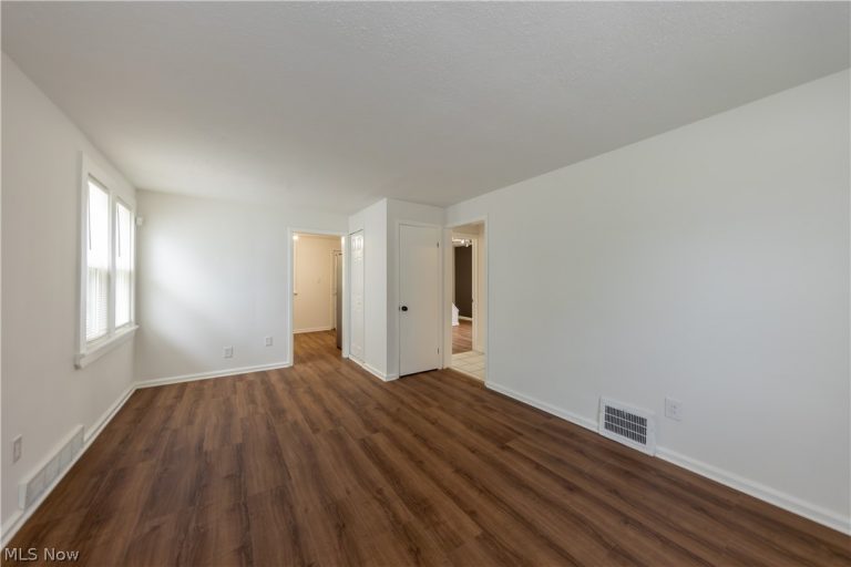 4688 173rd Street, Cleveland, OH - Photo 4