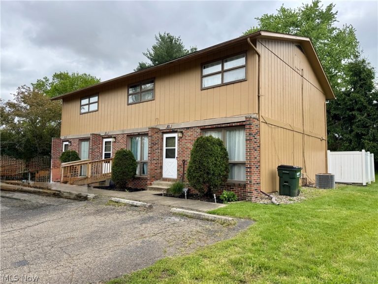 792 Kingwood Drive, Bolivar, OH - Photo 2