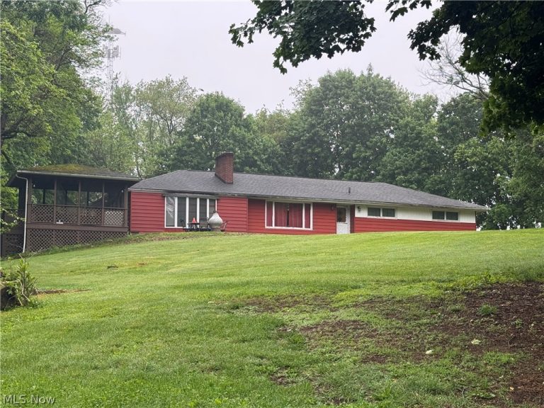12797 Oakwood Avenue, Uniontown, OH - Photo 5
