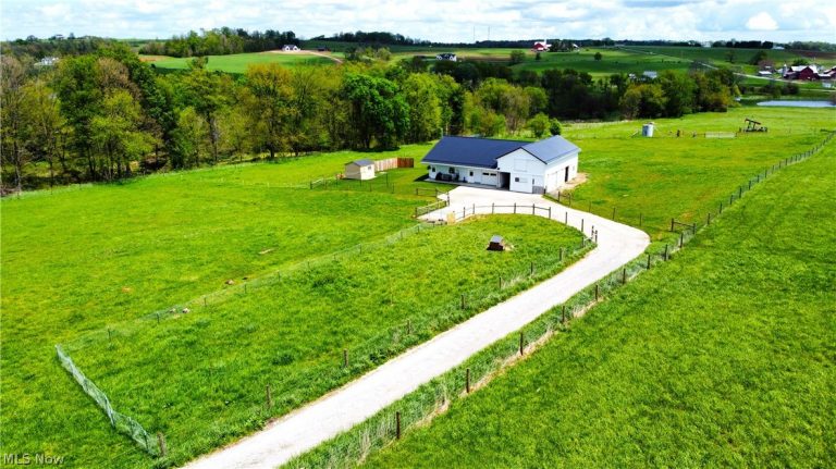 13490 Cunningham Road, Apple Creek, OH, 44606