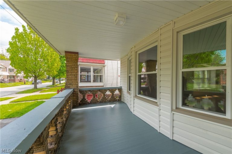 11918 Griffing Avenue, Cleveland, OH - Photo 2
