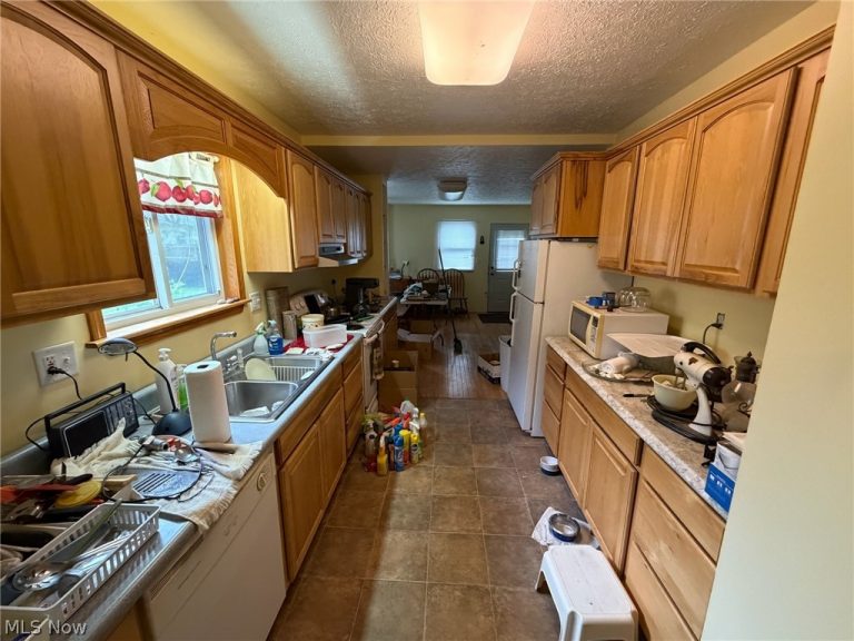 1516 22nd Street, Canton, OH - Photo 5