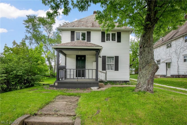 1424 Liberty Avenue, Alliance, OH, 44601