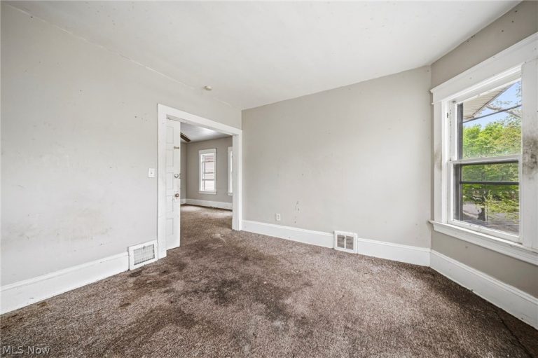 6732 Edna Avenue, Cleveland, OH - Photo 6