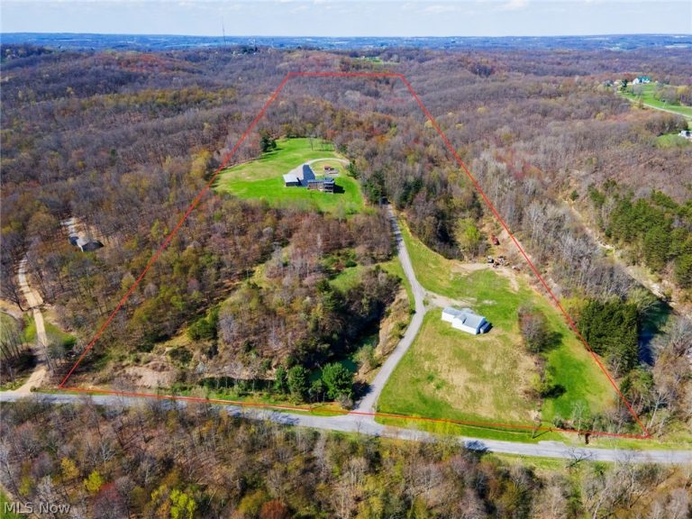 38894 Mattix Road, Lisbon, OH - Photo 2