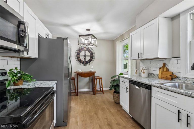 1130 Riverview Street, Warren, OH - Photo 8