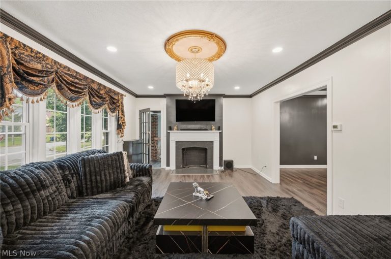 3364 Euclid Heights Boulevard, Cleveland Heights, OH - Photo 6