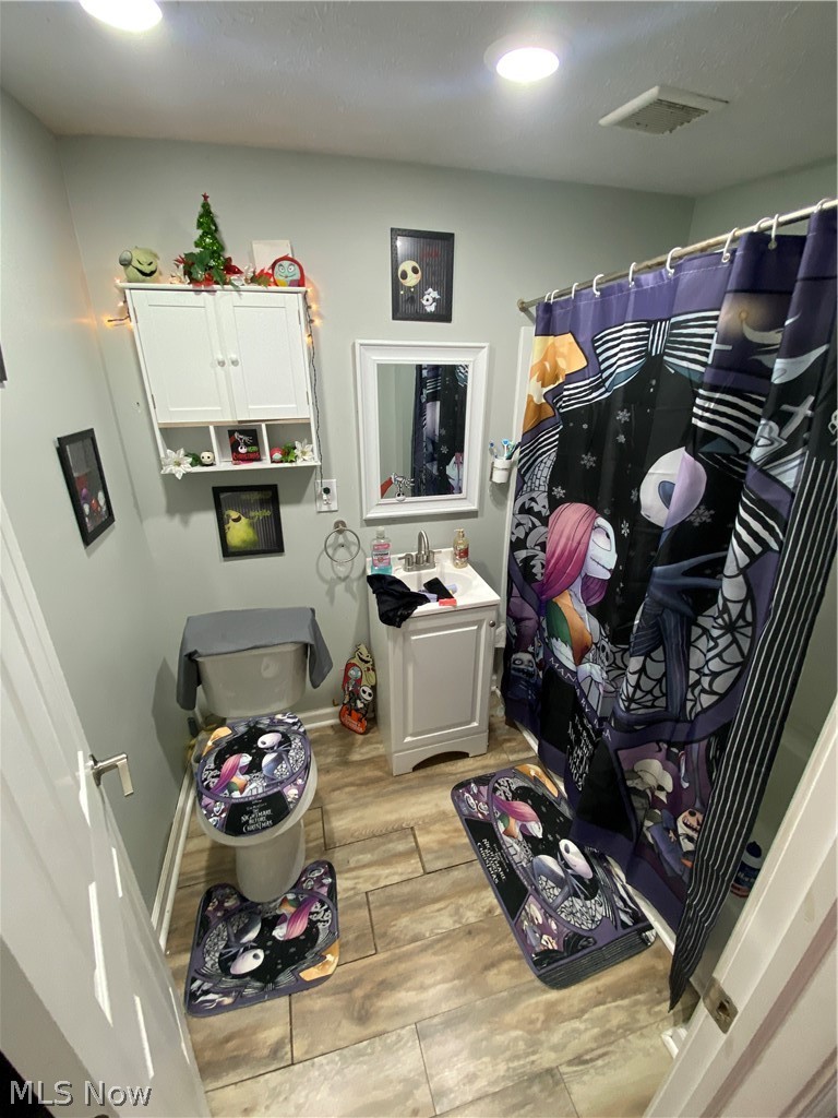 2251 67th Street, Cleveland, OH - Photo 4