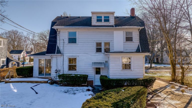 815 Broad Boulevard, Cuyahoga Falls, OH - Photo 3