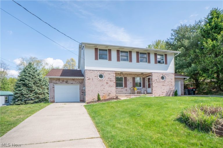 3615-3617 Mount Pleasant Street, North Canton, OH - Photo 2