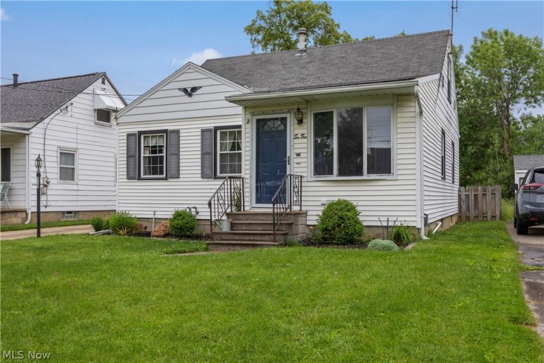 610 Princeton Avenue, Elyria, OH - Photo 3
