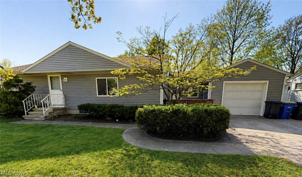 1015 Westshore Drive, Ashtabula, OH