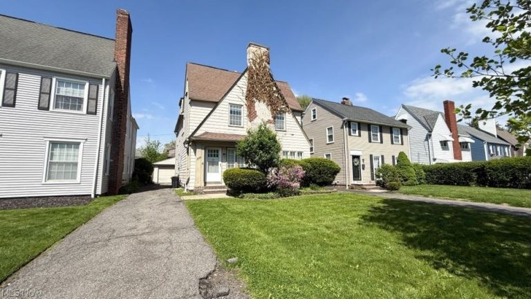 3574 Daleford Road, Shaker Heights, OH - Photo 3