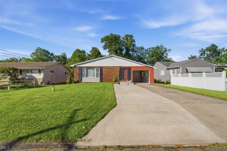 146 Riverview Drive, Marietta, OH - Photo 2