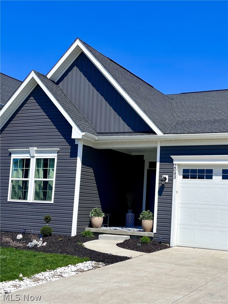 2043 Farroni Drive, Willoughby, OH - Photo 2