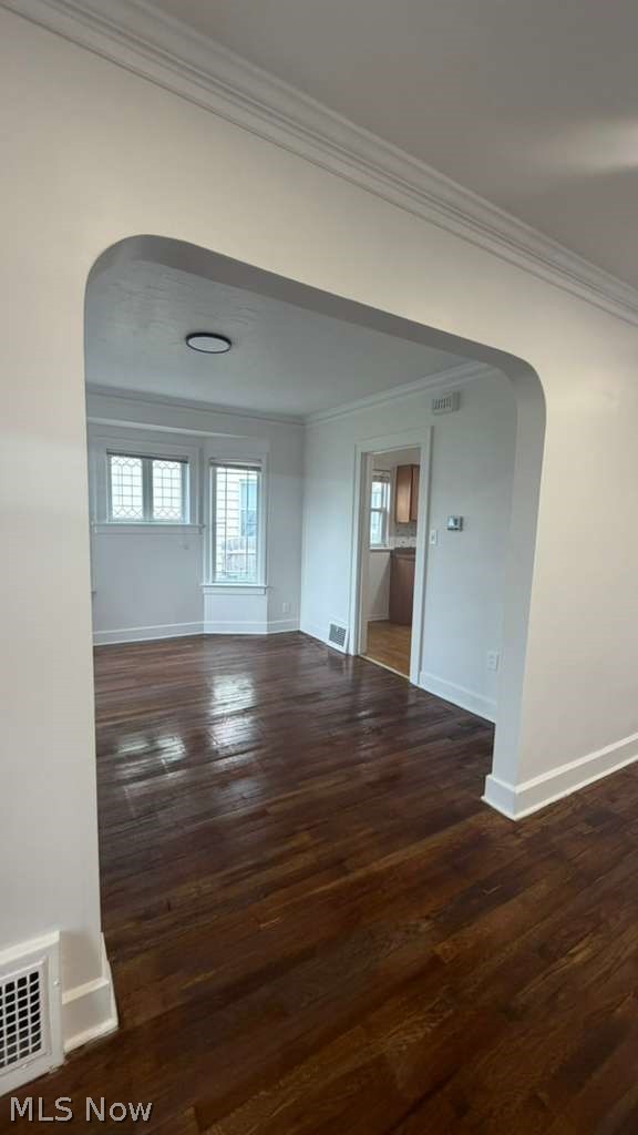 10006 Plymouth Avenue, Garfield Heights, OH - Photo 8