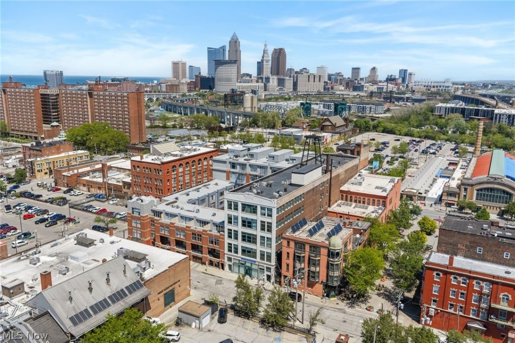 1951 26th Street #308, Cleveland, OH