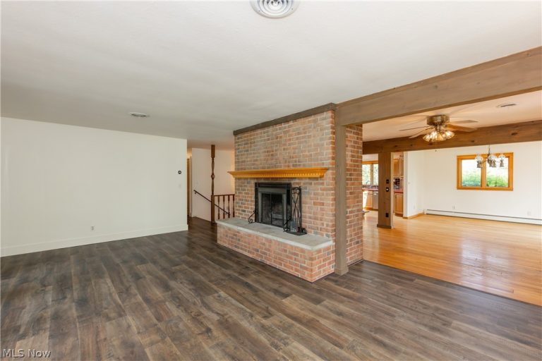 7969 Dines Road, Russell, OH - Photo 6
