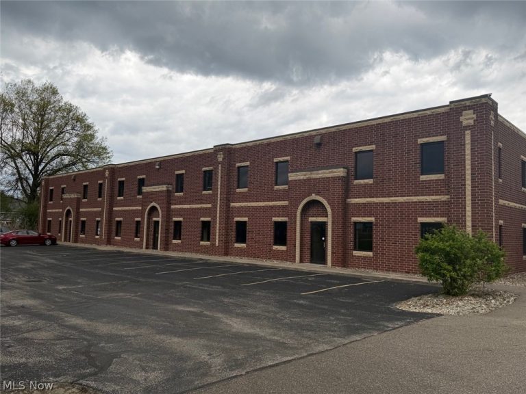 4699 Loomis Parkway, Ravenna, OH, 44266