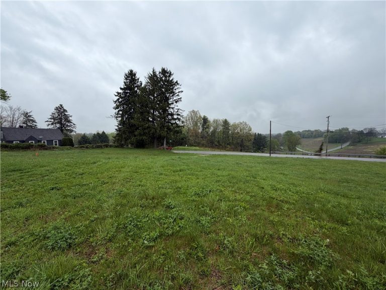 7043 Shepler Church Avenue, Navarre, OH - Photo 6