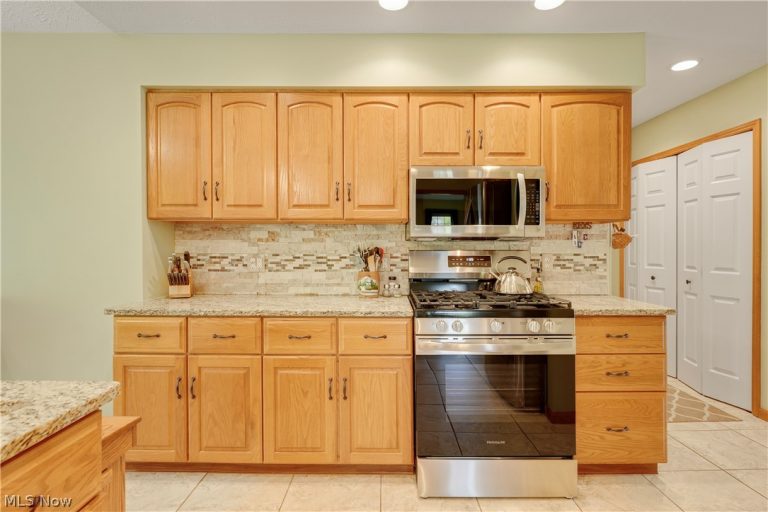 10172 Bissell Drive, Twinsburg, OH - Photo 6