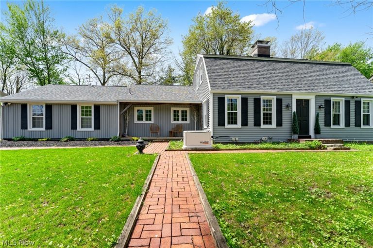830 Blueberry Hill Drive, Canfield, OH, 44406