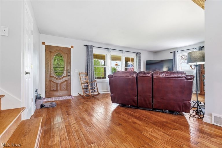 1508 Pauli Street, Canal Fulton, OH - Photo 8