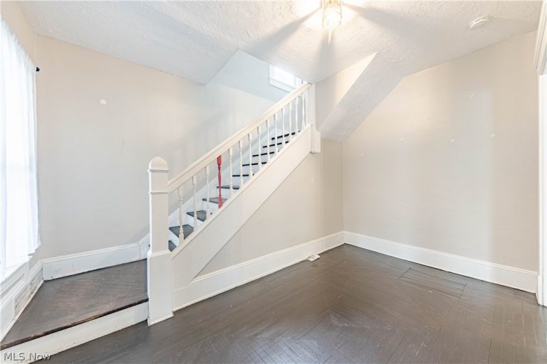 3879 36th Street, Cleveland, OH - Photo 5