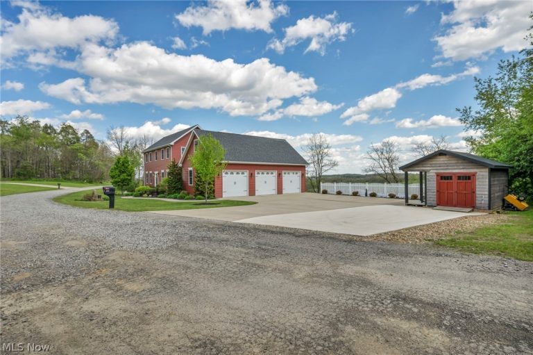 32181 Westward Way, Lisbon, OH - Photo 2