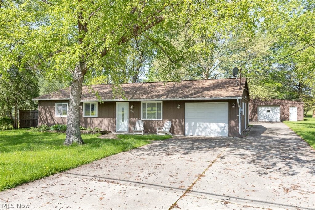 12300 Cowley Road, Columbia Station, OH