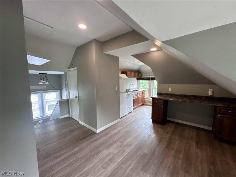 132 Beck Avenue #3, Akron, OH - Photo 2