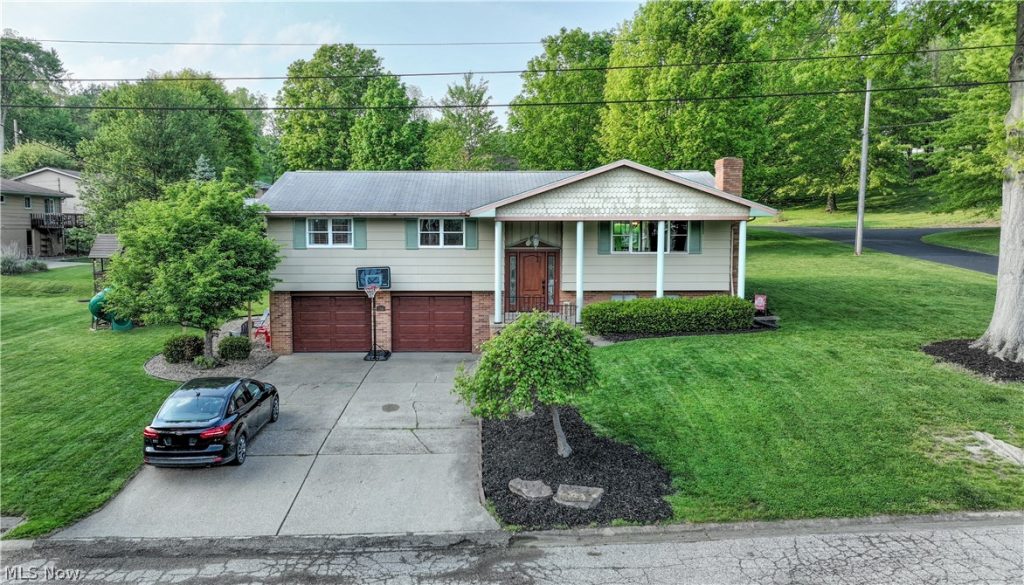 116 Carroll Drive, St Clairsville, OH