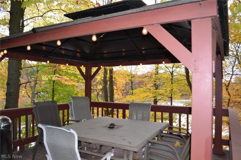 229 Lake Shore Terrace, Warren, OH - Photo 6