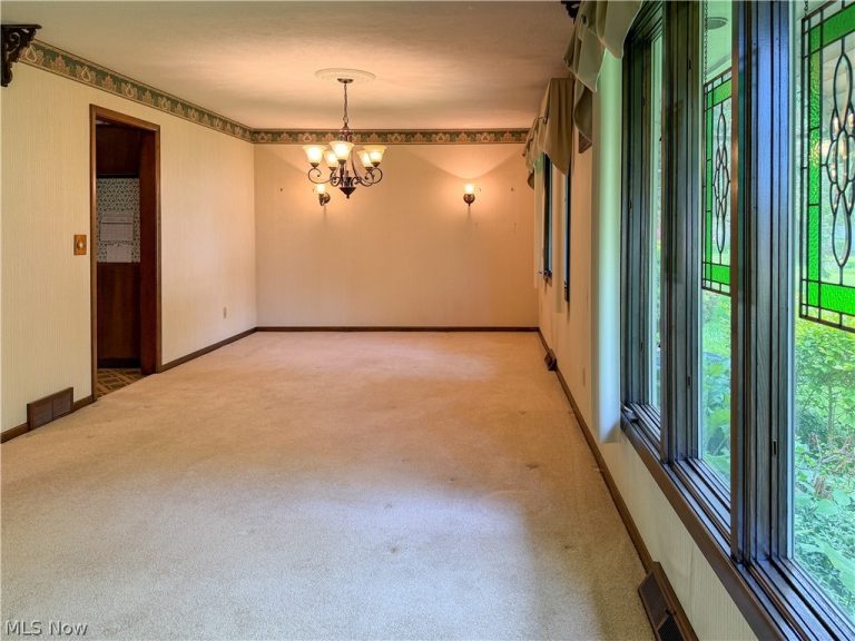 3516 Meadowbrook Drive, Lorain, OH - Photo 8