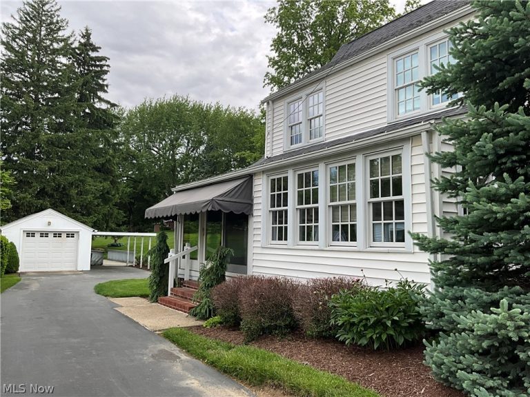 134 Park Avenue, New London, OH - Photo 2
