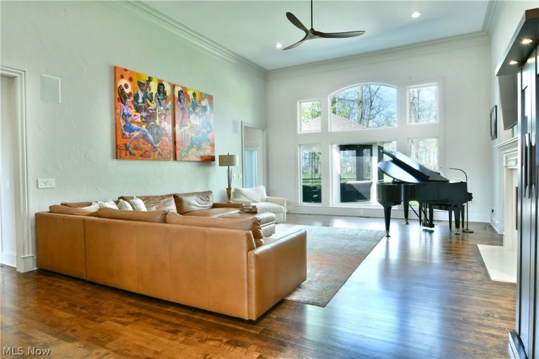 460 Club Drive, Aurora, OH - Photo 6