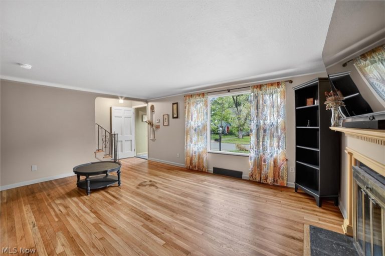 1139 Castleton Road, Cleveland Heights, OH - Photo 3