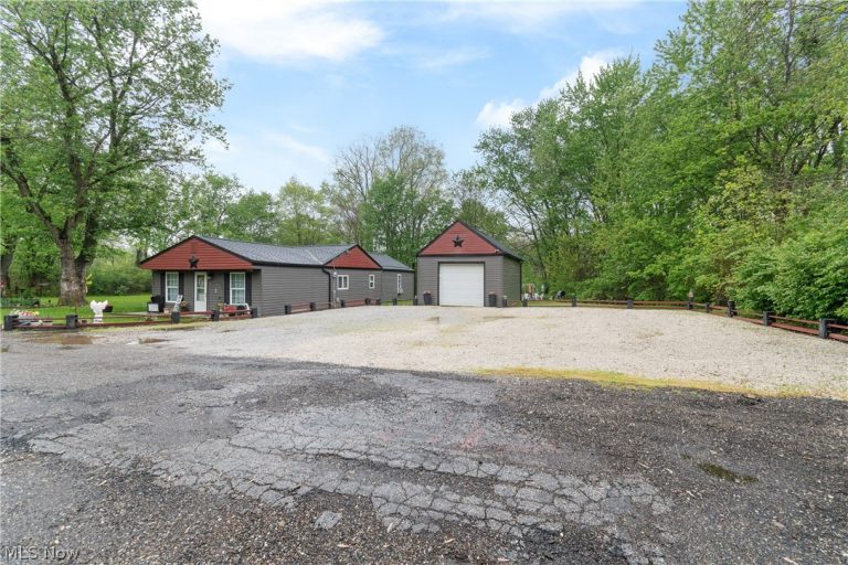 1057 Tremont Avenue, East Canton, OH - Photo 4