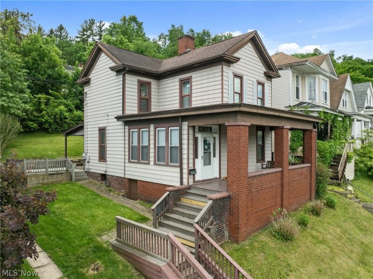 415 Whitely Street, Bridgeport, OH - Photo 2