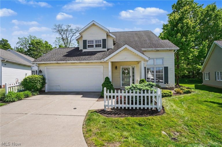 1565 Windrow Lane, Broadview Heights, OH - Photo 4