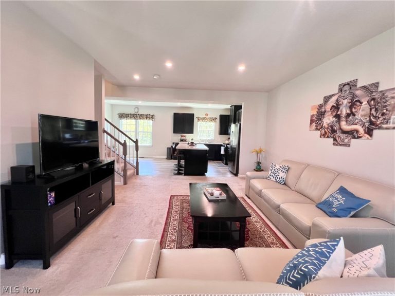 4025 Steels Circle, Stow, OH - Photo 4