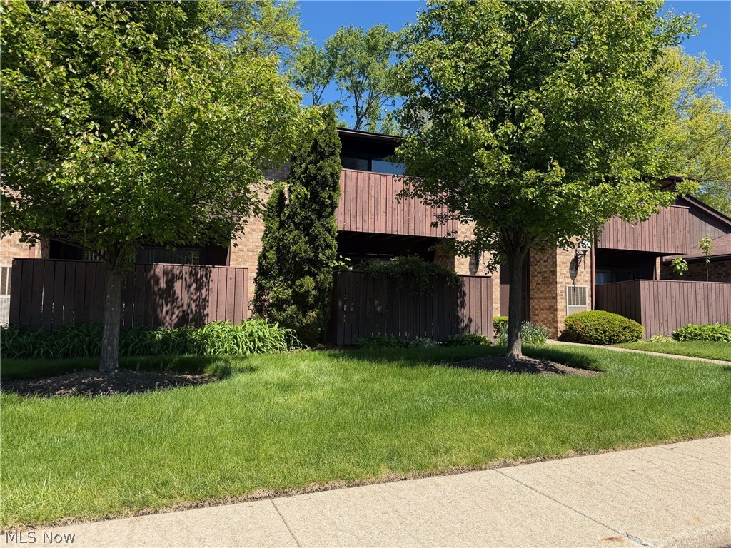 3249 Mayfield Road #13, Cleveland Heights, OH