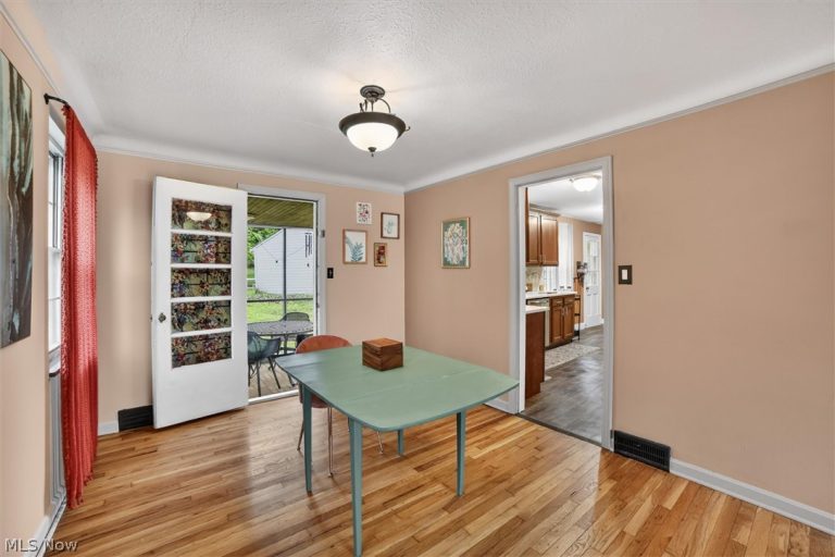 1139 Castleton Road, Cleveland Heights, OH - Photo 5